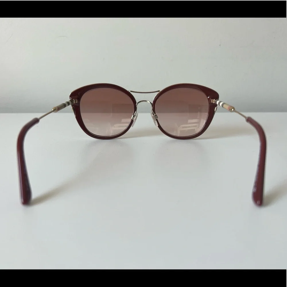Burberry Check Detail Round Frame Sunglasses - Picture 4 of 14